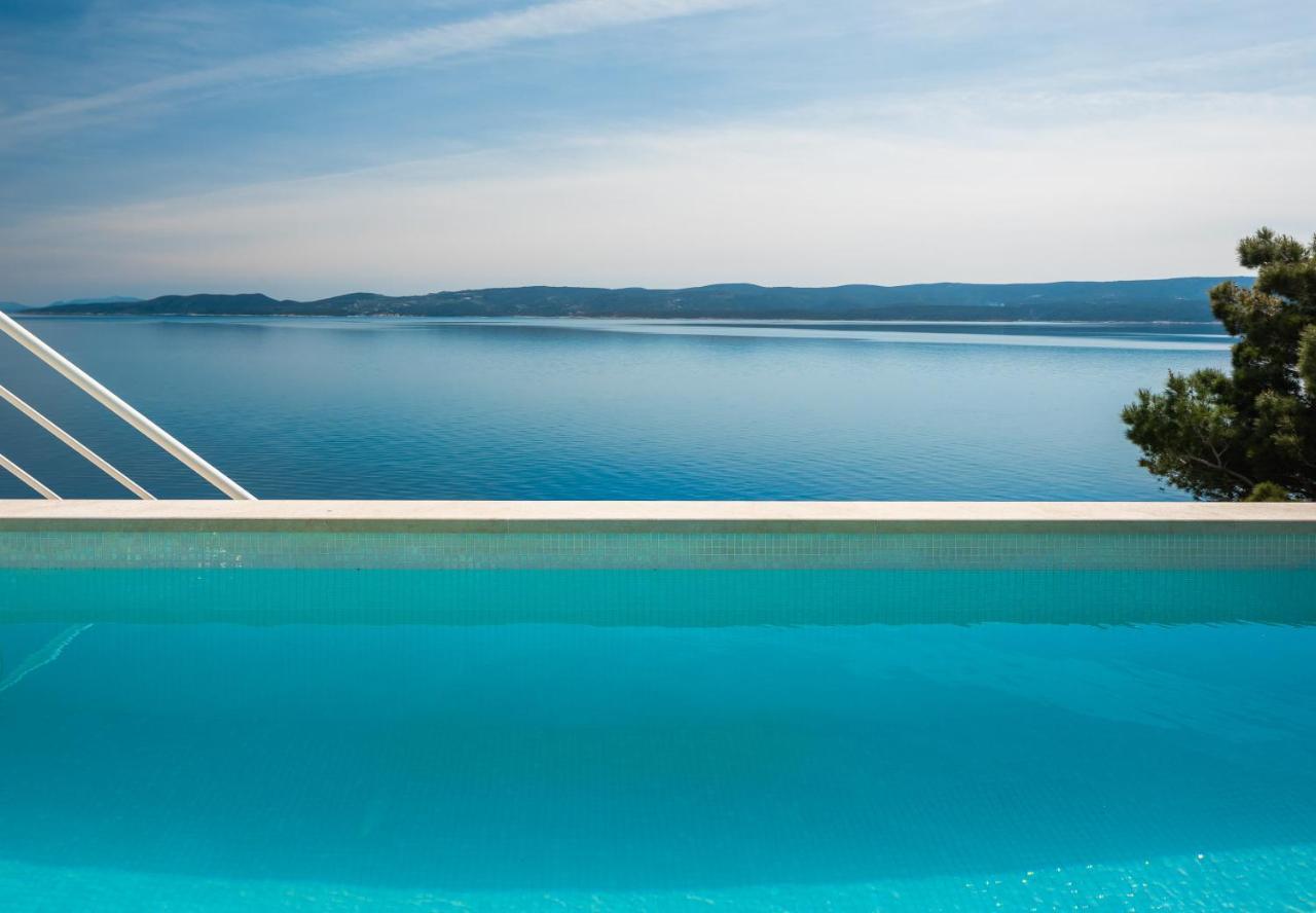 Beachfront Holiday Home - Private Heated Pool Мимице Екстериор снимка